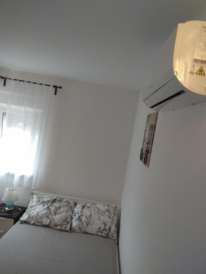 Apartment Domagoj, Новаля Екстер'єр фото